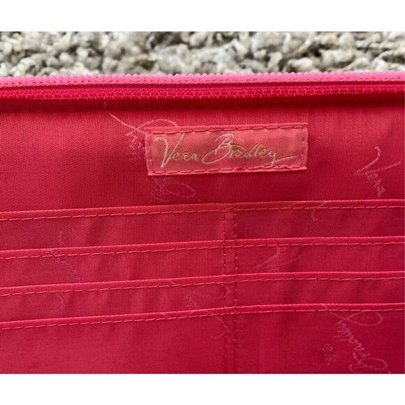 VERA BRADLEY Zip Around PETAL PINK Wallet Wristlet QUILTED - Picture 4 of 4